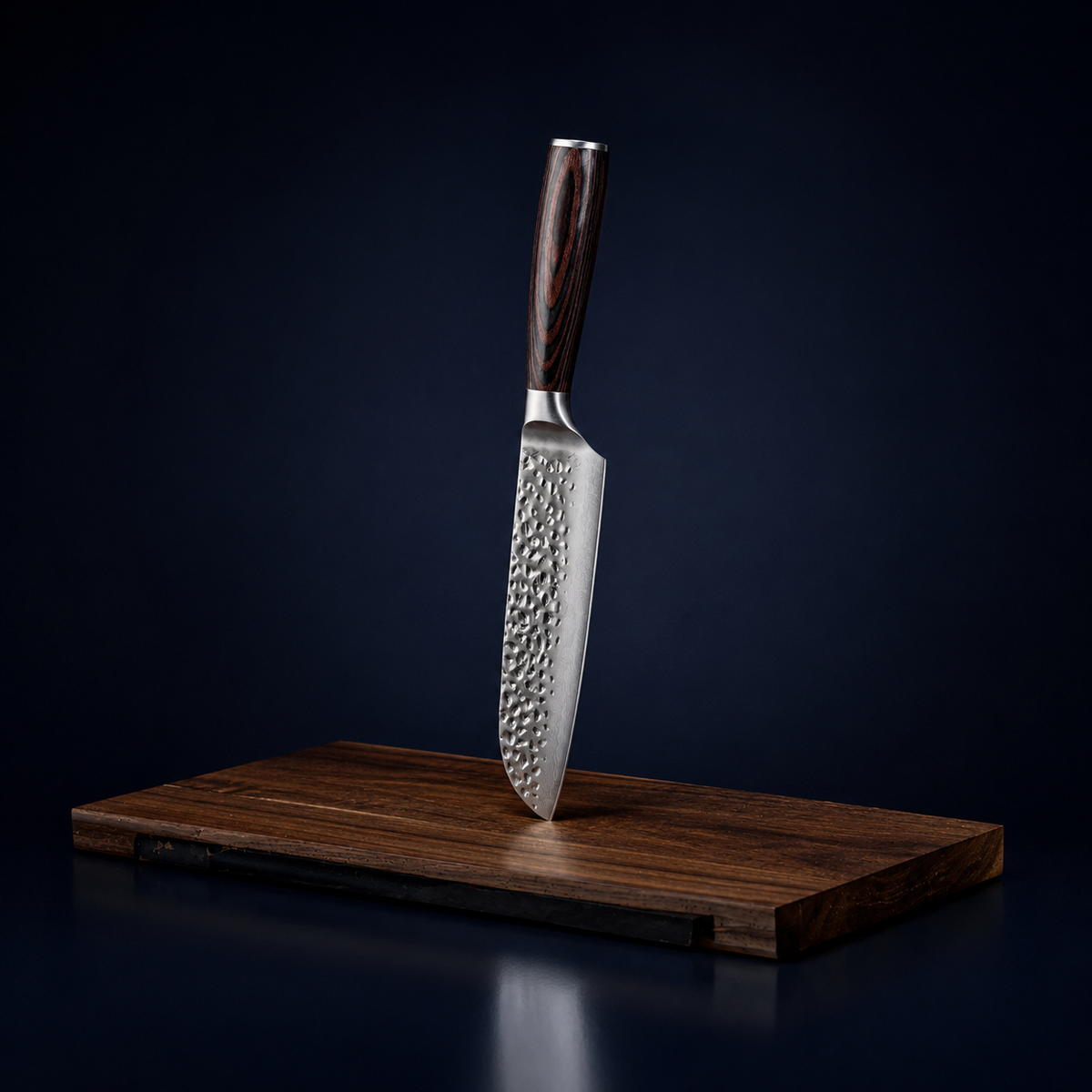 Couteau Universel Martelé – Lame 13 cm en Acier Forgé – détail du manche